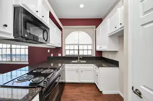 8888 Benning Dr, Houston, TX 77031 - Photo 13