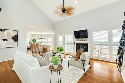 2724 11 Mile Road, Galveston, TX 77554 - Photo 9