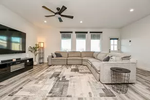 2917 Skyline Mesa Dr, Houston, TX 77047 - Photo 1