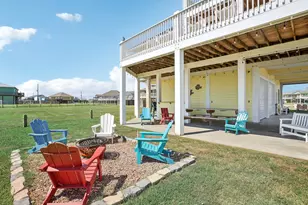 961 Hamilton Dr, Crystal Beach, TX 77650 - Photo 37