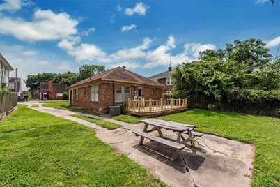 2611 Rosewood Street, Houston, TX 77004 - Photo 21