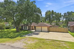 13317 Rene Cir, Santa Fe, TX 77510 - Photo 5