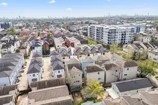 2404 Beall St, Houston, TX 77008 - Photo 43