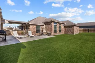 2111 Gilbert Rd, Dickinson, TX 77539 - Photo 35