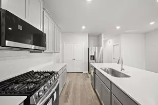 201 Valiant Ridge Trail, Magnolia, TX 77354 - Photo 9