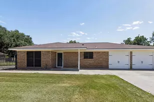 1534 Sterling Dr, Baytown, TX 77523 - Photo 1