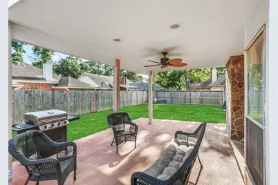 929 N Rivershire Drive, Conroe, TX 77304 - Photo 33
