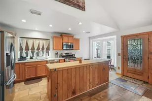 929 N Rivershire Dr, Conroe, TX 77304 - Photo 17