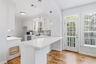 421 Harvard St, Houston, TX 77007 - Photo 9