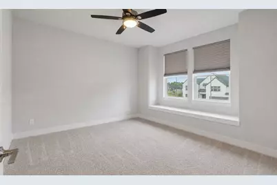 9726 Dani Lake Drive, Tomball, TX 77375 - Photo 13