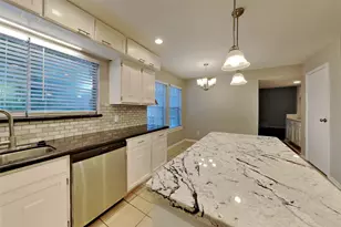 46 Berryfrost Ln, The Woodlands, TX 77380 - Photo 9