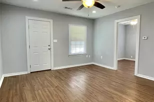 140 W Marion, Clute, TX 77531 - Photo 5