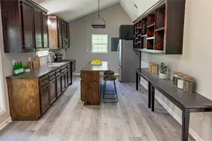 109 Handball Ct, Holiday Lakes, TX 77515 - Photo 13