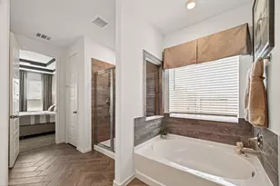 13610 Lago Vista Dr, Iowa Colony, TX 77583 - Photo 31