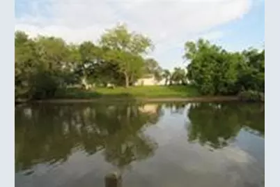 47 Sir Lancelot Drive N, Sargent, TX 77414 - Photo 9