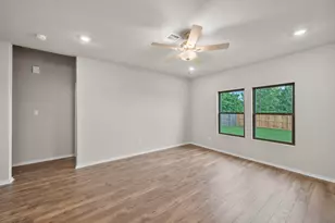 12320 Ridge Top Ct, Conroe, TX 77304 - Photo 9