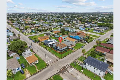 2222 57th Street, Galveston, TX 77551 - Photo 3