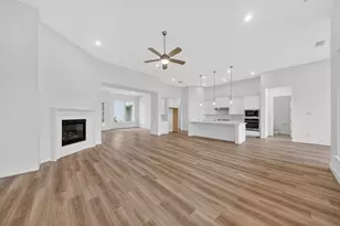2204 Lila Sky Ln, Friendswood, TX 77546 - Photo 7