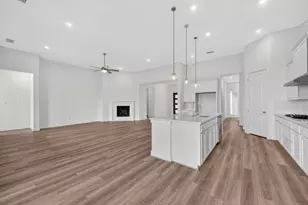 2204 Lila Sky Ln, Friendswood, TX 77546 - Photo 5
