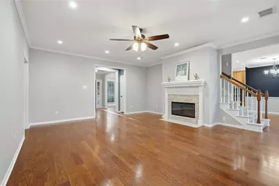 2008 Charter Pointe Court, League City, TX 77573 - Photo 11