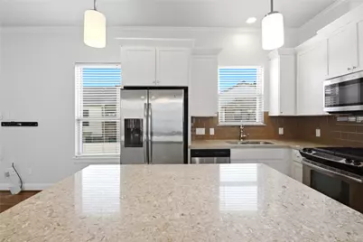 8239 Cambridge Street, Houston, TX 77054 - Photo 11