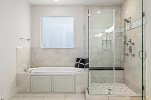 916 Yale St, Houston, TX 77008 - Photo 19