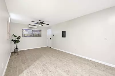 1607 Welch Street #5, Houston, TX 77006 - Photo 11
