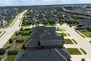 7447 French Quarter Ct, Fulshear, TX 77441 - Photo 25