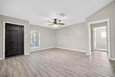 8430 Gallahad Street, Houston, TX 77078 - Photo 13