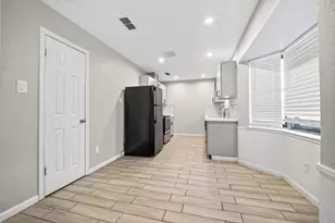 8430 Gallahad St, Houston, TX 77078 - Photo 17