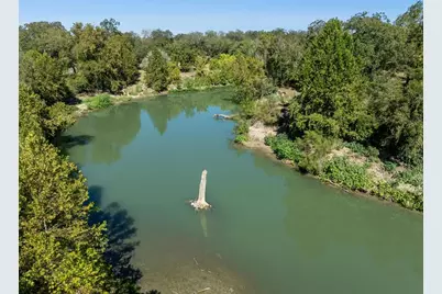 5201 US Highway 90A West, Gonzales, TX 78629 - Photo 5