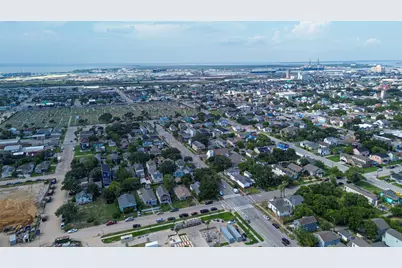 4106 Ursuline Street, Galveston, TX 77550 - Photo 47