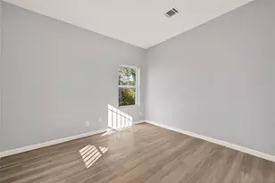 8211 Parnell St, Houston, TX 77051 - Photo 9