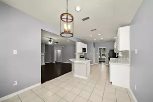 10 S Willow Point Cir, The Woodlands, TX 77382 - Photo 13