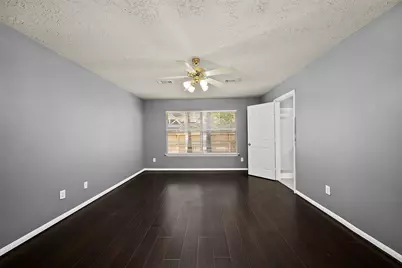 10 S Willow Point Circle, The Woodlands, TX 77382 - Photo 15