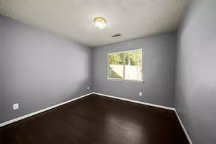 10 S Willow Point Cir, The Woodlands, TX 77382 - Photo 19