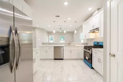 900 Old Madisonville Road, Huntsville, TX 77320 - Photo 7