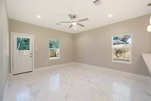 900 Old Madisonville Rd, Huntsville, TX 77320 - Photo 11