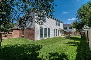 16210 Broken Timber Cir, Houston, TX 77095 - Photo 45