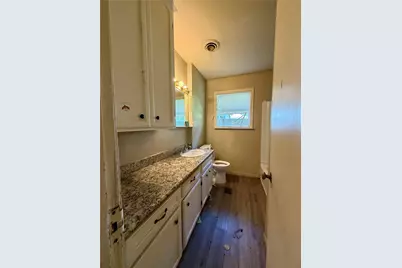 1818 W 11th Street, Freeport, TX 77541 - Photo 11
