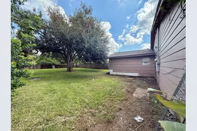 1818 W 11th Street, Freeport, TX 77541 - Photo 13