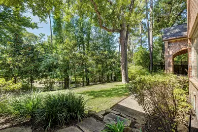 15 Sandalwood Drive, Houston, TX 77024 - Photo 41