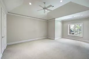 15 Sandalwood Dr, Houston, TX 77024 - Photo 31