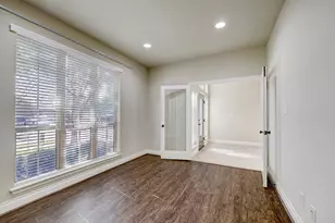 13207 Lone Creek Ln, Pearland, TX 77584 - Photo 5