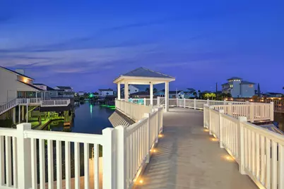 1335 Tiki Drive, Tiki Island, TX 77554 - Photo 39