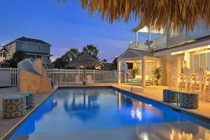 1335 Tiki Dr, Tiki Island, TX 77554 - Photo 37