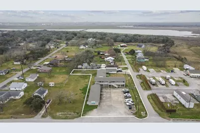 3527 Fm 523 Road, Oyster Creek, TX 77541 - Photo 25