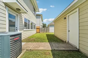 1705 Nichole Woods Dr, Houston, TX 77047 - Photo 25