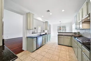 10802 Lake Raven Ct, Cypress, TX 77433 - Photo 15
