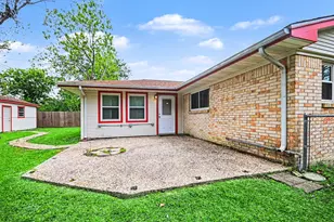 4509 37th St, Dickinson, TX 77539 - Photo 25